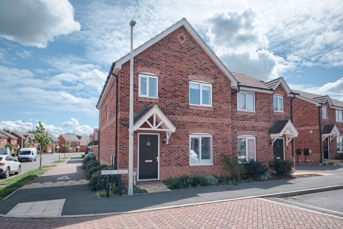3 Bedroom Semi Detached House For Sale In Hazel Place, Stratford-Upon-Avon, CV37