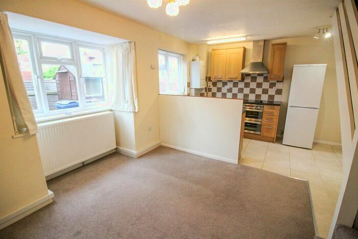 1 Bedroom Property To Rent In Warwick Court, Bicester, OX26
