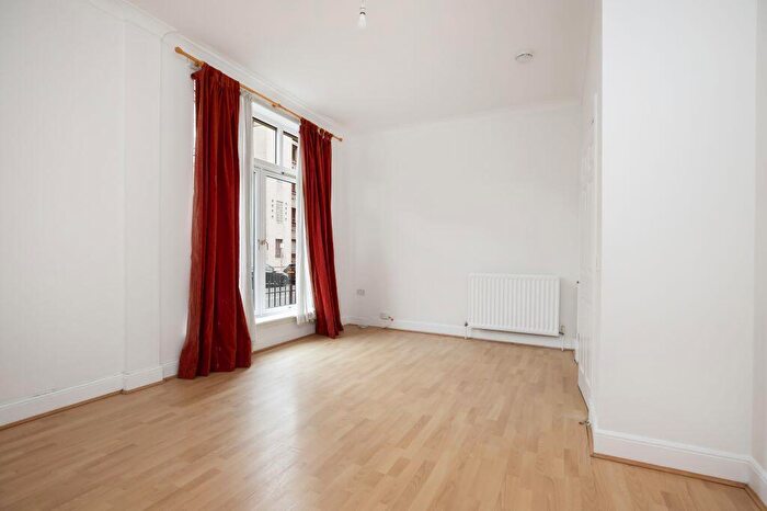 2 Bedroom Flat For Sale In (flat ), East Fountainbridge, Tollcross, Edinburgh, EH3