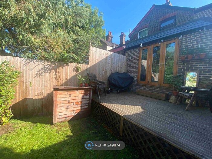 3 Bedroom Semi-Detached House To Rent In Guildford Park Road, Guildford, GU2