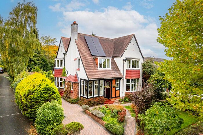 5 Bedroom Detached House For Sale In Croham Manor Road, South Croydon, CR2