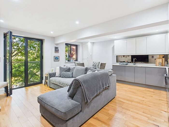 2 Bedroom Flat For Sale In Treadaway Hill, Loudwater, Buckinghamshire, HP10