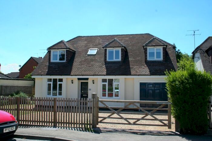 3 Bedroom Detached House To Rent In All Saints Road, Lightwater, Surrey, GU18