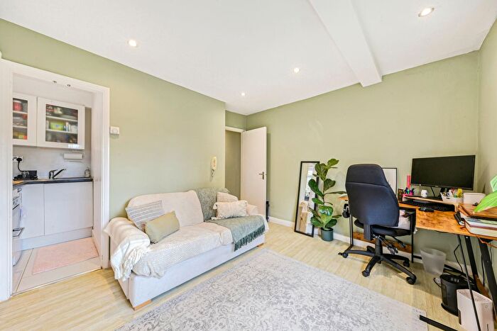 1 Bedroom Flat To Rent In Ryecroft Street, London, SW6