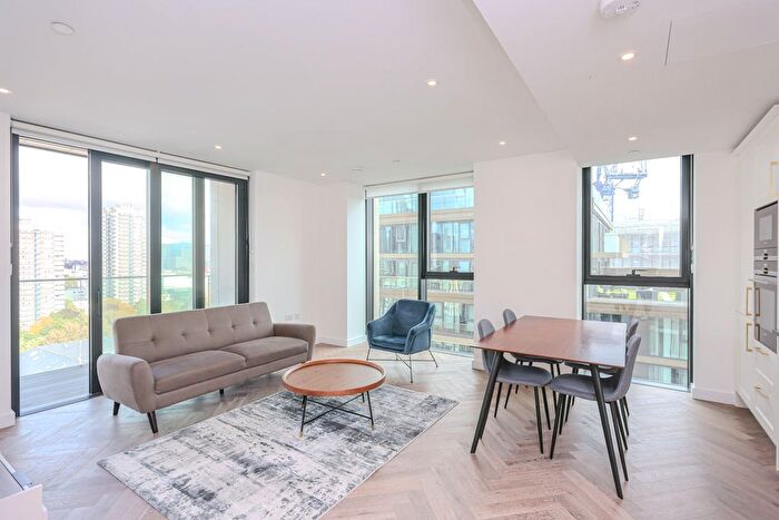 2 Bedroom Flat To Rent In Gauging Square, Wapping, E1W