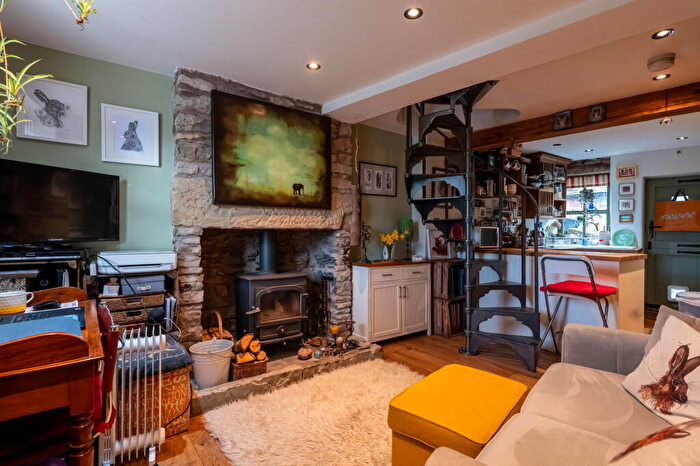 1 Bedroom Cottage For Sale In Penny Lane, Rainow, SK10