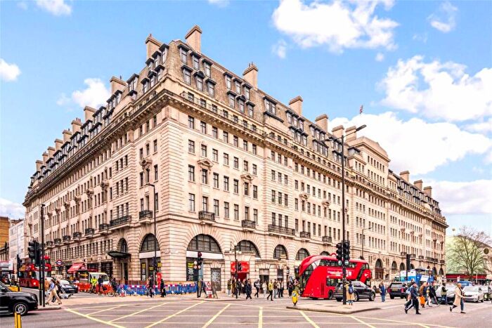 2 Bedroom Flat To Rent In Chiltern Court, Marylebone, NW1