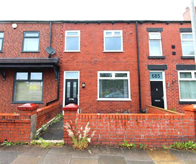 3 Bedroom Semi Detached House To Rent In Manchester Road, Westhoughton, Bolton, BL5