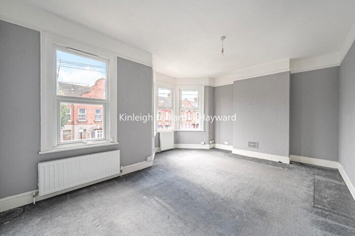 3 Bedroom Flat To Rent In Seymour Road, London, E10