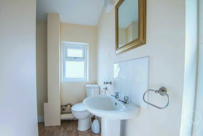 2 Bedroom Apartment To Rent In Church Street, Ormskirk, L39