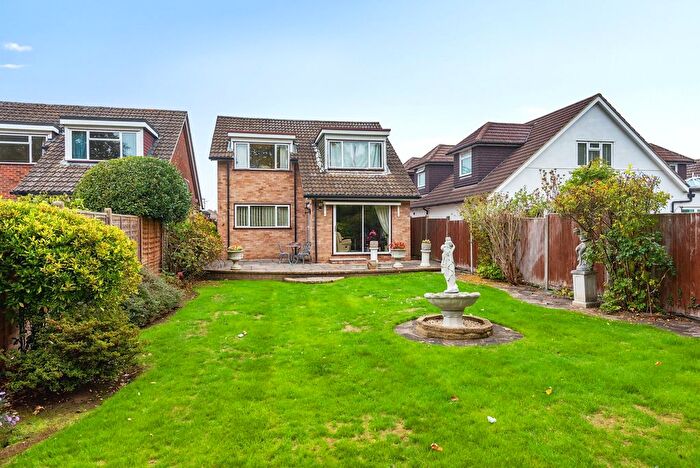 3 Bedroom Detached House For Sale In Laleham, Surrey, TW18