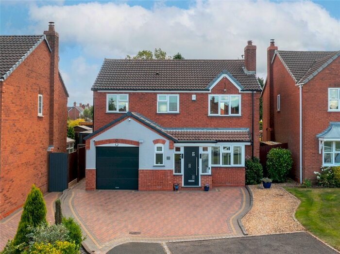 4 Bedroom Detached House For Sale In Garnet Close, Stonnall, Walsall, Staffordshire, WS9