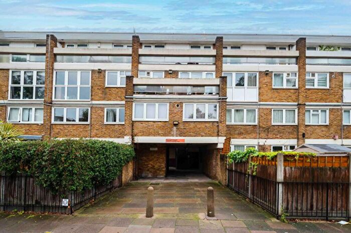 2 Bedroom Flat To Rent In Hertford Road, , De Beauvoir Town, London, N1