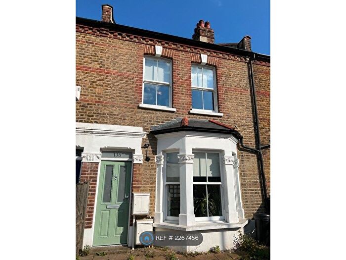 1 Bedroom Flat To Rent In Maple Road, London, SE20