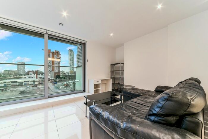 Studio To Rent In West Tower, Pan Peninsula, Canary Wharf, E14