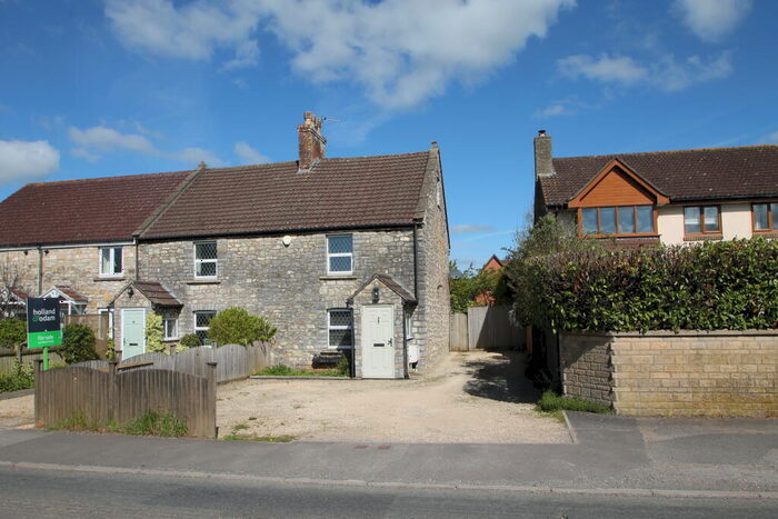 3 Bedroom House For Sale In Coxley (Between Wells And Glastonbury), BA5