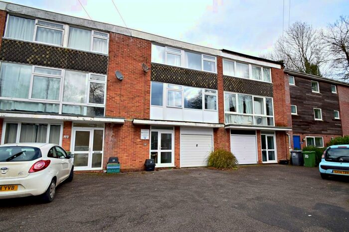 5 Bedroom Detached House To Rent In Winchester, SO22