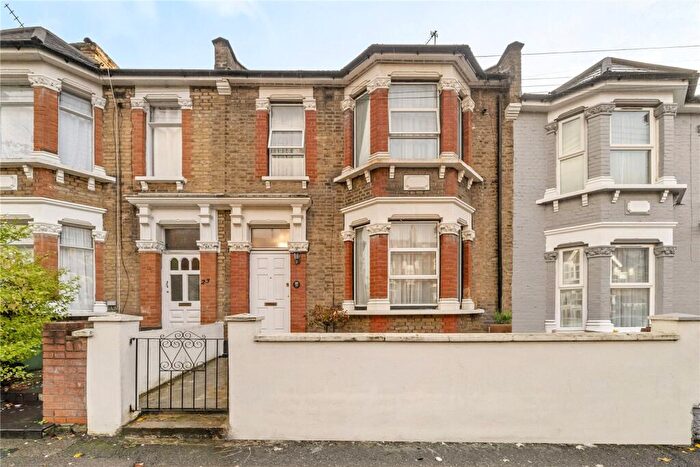 3 Bedroom Terraced House For Sale In Scarborough Road, Leytonstone, London, E11
