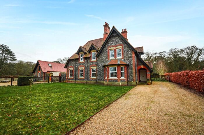 4 Bedroom Farm House To Rent In Lynford, IP26