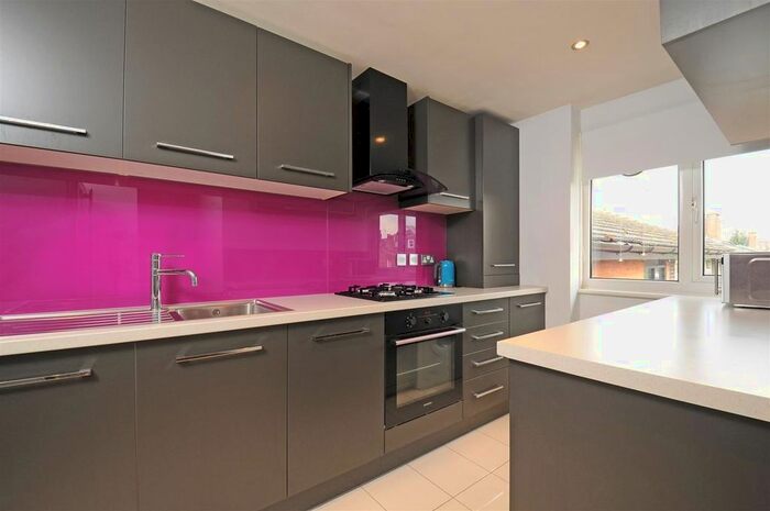 2 Bedroom Flat To Rent In Westover Road, London, SW18