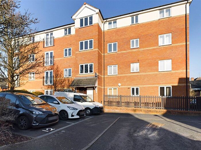 1 Bedroom Flat For Sale In Michael Tippet Drive, Worcester, Worcestershire, WR4