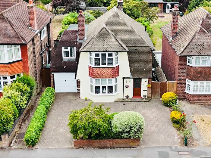 5 Bedroom Detached House For Sale In College Road, Epsom, KT17