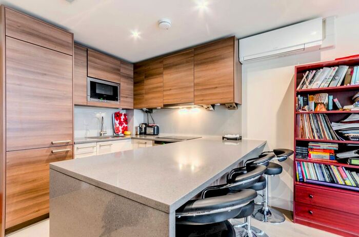 1 Bedroom Flat To Rent In Imperial Wharf, Fulham, London, SW6