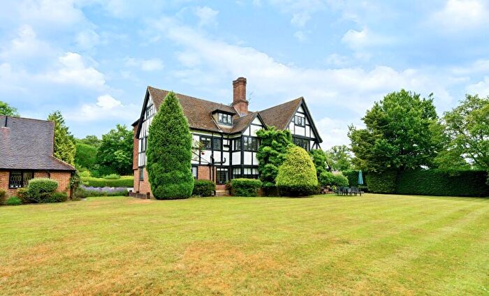 2 Bedroom Apartment For Sale In Fulmer Chase, Stoke Common Road, Fulmer, Slough, Berkshire, SL3