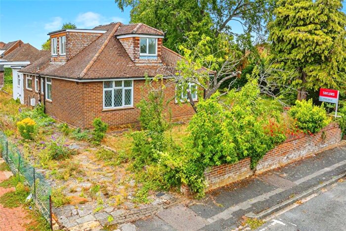 4 Bedroom Bungalow For Sale In East Hill Road, Houghton Regis, Dunstable, Bedfordshire, LU5
