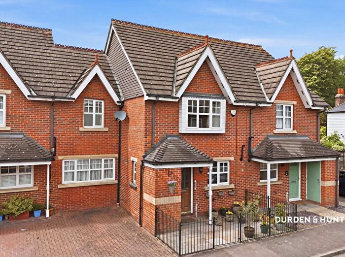 3 Bedroom Terraced House For Sale In Smarts Lane, Loughton, IG10