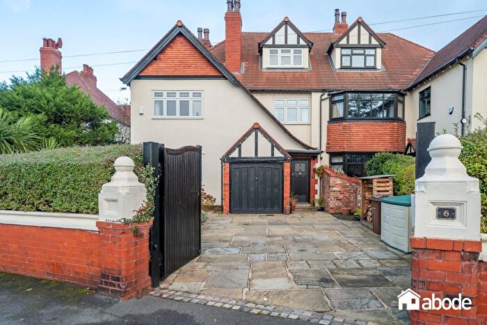 4 Bedroom Semi Detached House For Sale In Dowhills Road, Liverpool, L23