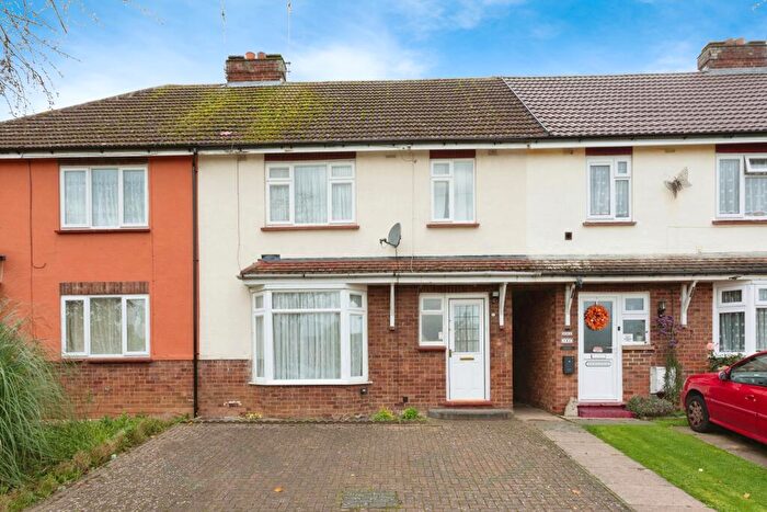 3 Bedroom Terraced House For Sale In Pinewood Drive, Bletchley, Milton Keynes, Buckinghamshire, MK2