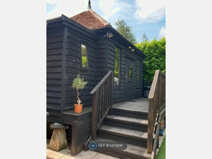 1 Bedroom Bungalow To Rent In Denham Road, Iver Heath, SL0