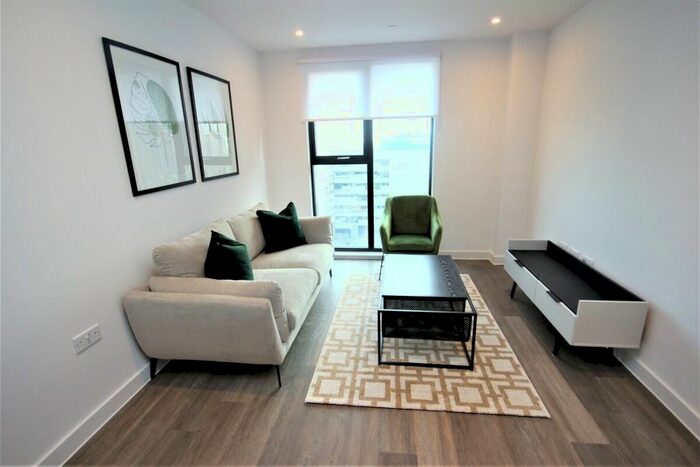 2 Bedroom Flat To Rent In Red, Media City Uk, Salford, M50