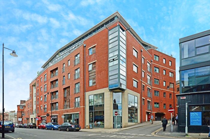 1 Bedroom Flat For Sale In The Chimes, Vicar Lane, City Centre, Sheffield, S1