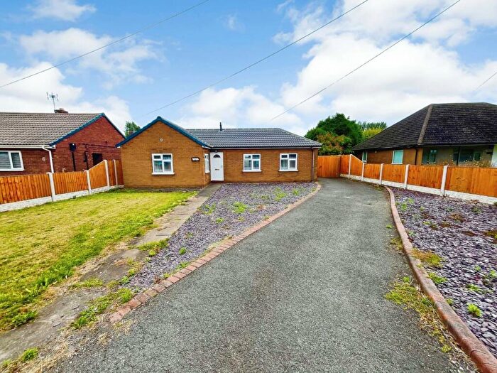 2 Bedroom Detached Bungalow For Sale In Station Street, Misterton, Doncaster, DN10