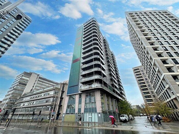 1 Bedroom Flat To Rent In Icon Building, Ilford Hill, Ilford, IG1