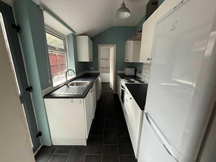 3 Bedroom Terraced House To Rent In Broxtowe Drive, Mansfield, NG18