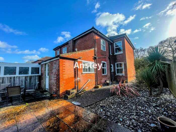 5 Bedroom House To Rent In Burgess Road, Southampton, SO16