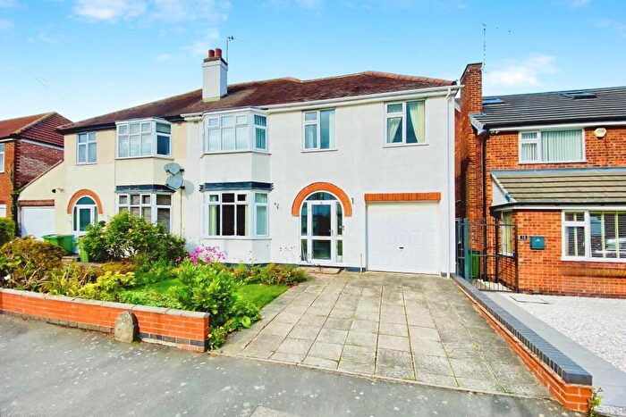 4 Bedroom Semi-Detached House For Sale In Kirloe Avenue, Leicester Forest East, LE3