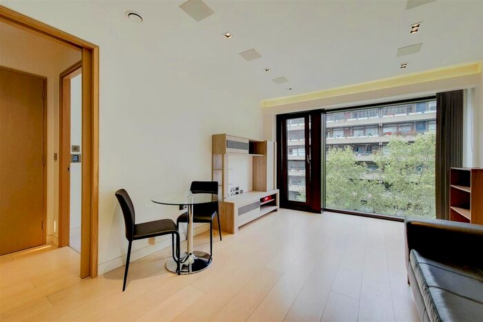 1 Bedroom Flat To Rent In Roman House, Wood Street, London, EC2Y