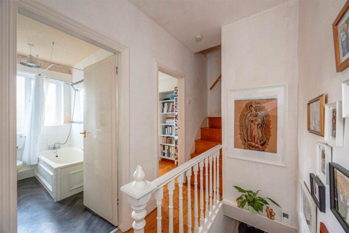 3 Bedroom Terraced House For Sale In Victor Street, Sheffield, S6
