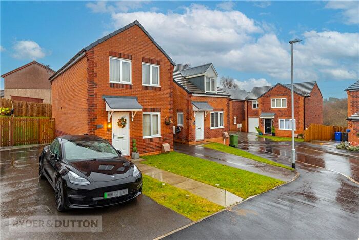 3 Bedroom Semi Detached House For Sale In Finisher Close, Whitworth, Rochdale, Lancashire, OL12