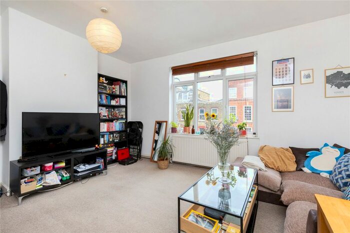 1 Bedroom Flat To Rent In Chapel Market, Islington, London, N1