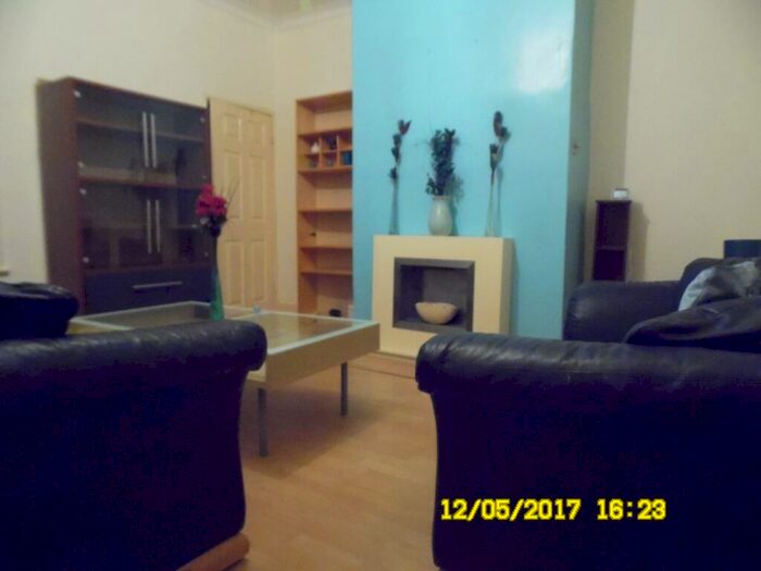 2 Bedroom Flat To Rent In Ripon Street, Bensham, Gateshead, NE8