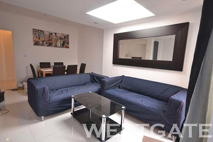 6 Bedroom Terraced House To Rent In Hatherley Road, Reading, RG1