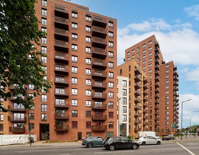2 Bedroom Flat For Sale In So Resi North Acton, W3