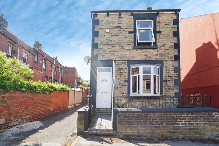 3 Bedroom Detached House For Sale In Park Street, Barnsley, S70