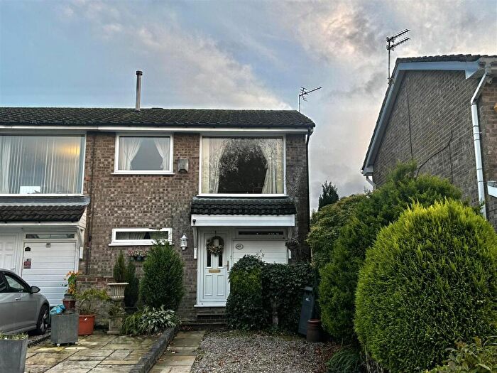 3 Bedroom End Of Terrace House For Sale In Stalyhill Drive, Stalybridge, SK15
