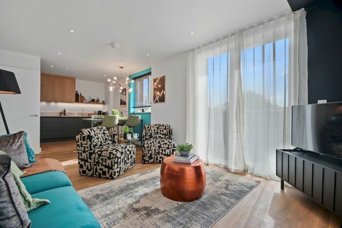 1 Bedroom Flat For Sale In Heybourne Park, Clayton Field, London, NW9